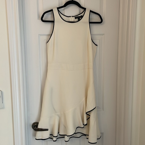 Banana Republic White Dress - Picture 2 of 3